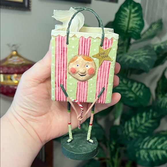 Vintage Christmas Kitsch Lori Mitchell Presents For You Gift Bag Figurine - Picture 4 of 10
